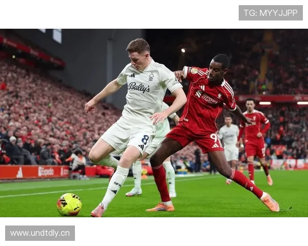 利物浦战术失衡暴露：高位逼抢成双刃剑，争冠之路危机四伏？