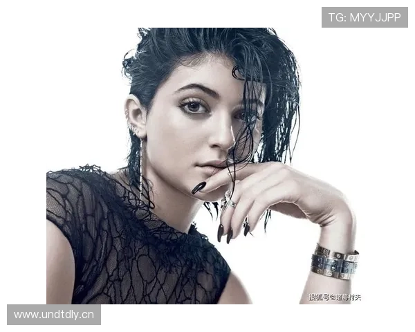 卢玉菲训练完直接拎爱马仕去吃米其林，这日子谁顶得住